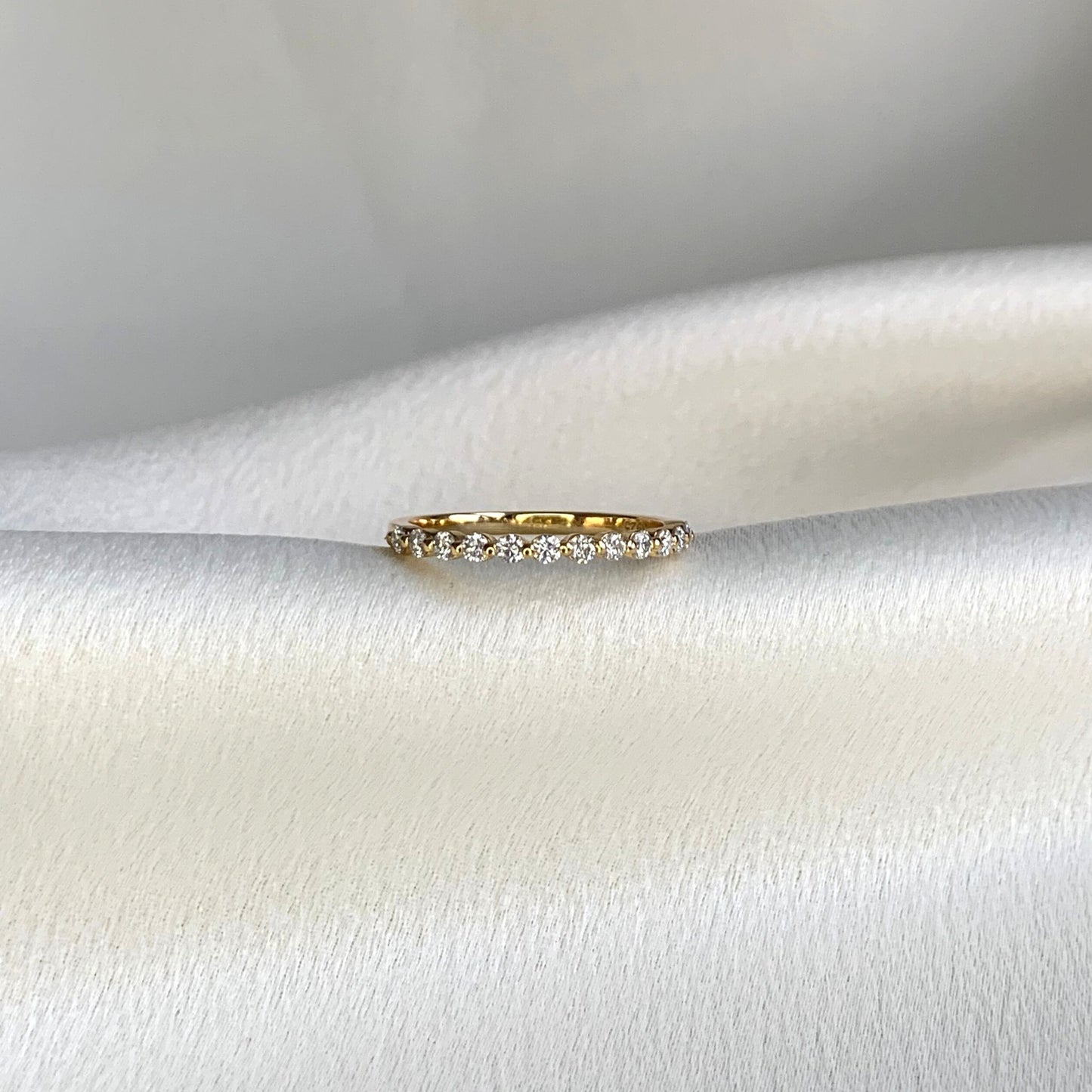 Semi Ring with Moissanites
