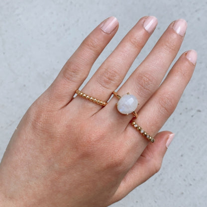 Pietra Ring with Moonstone